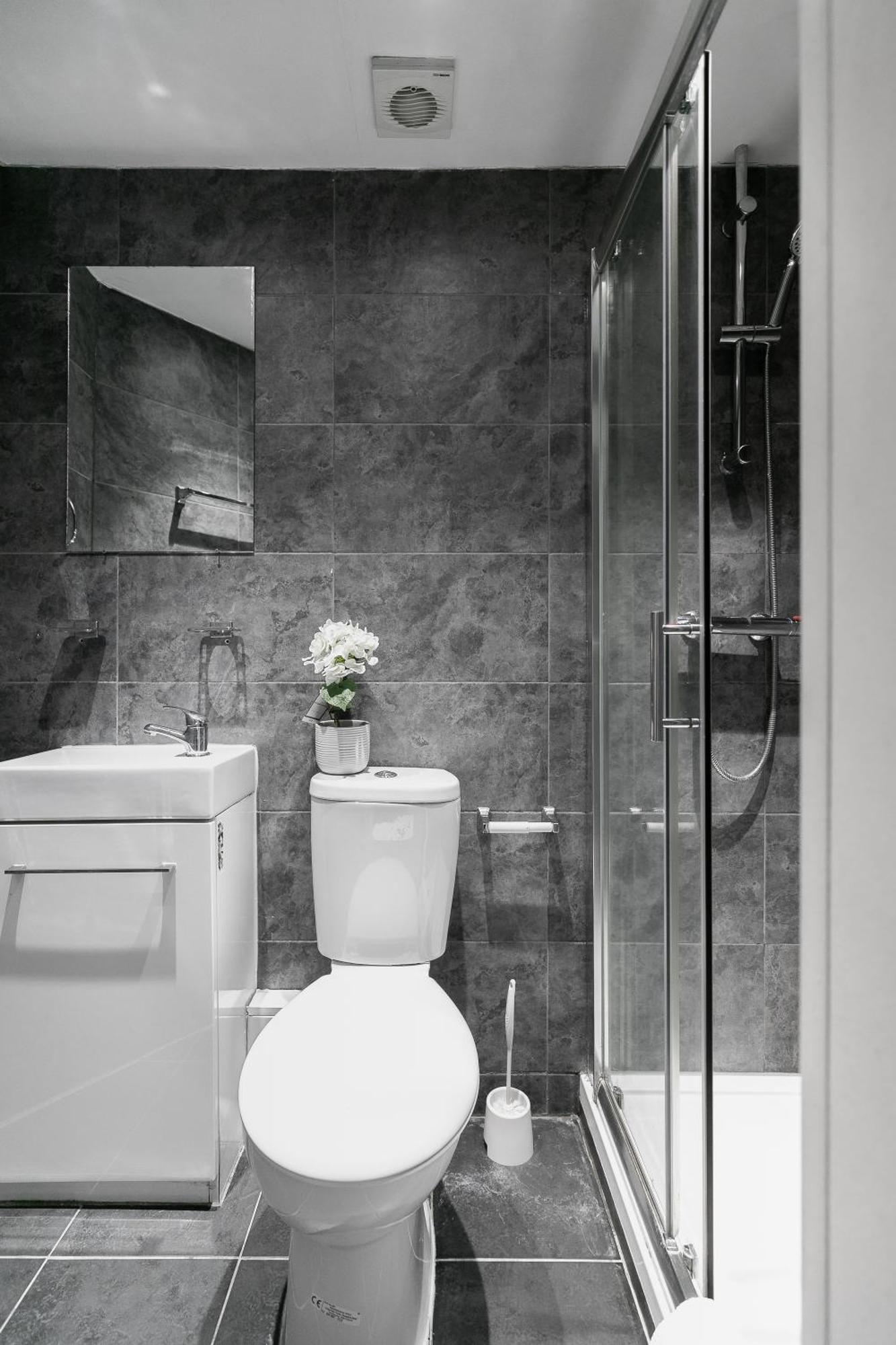 Prime Vision Living - Hyde Park Appartement *