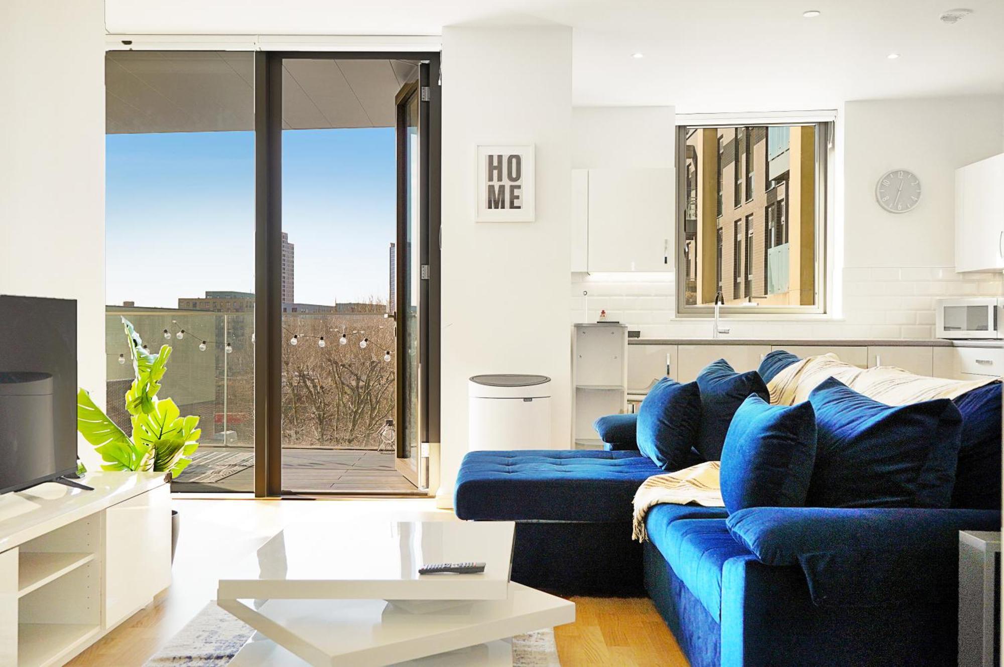 Appartement Stunning Flat With Large Balcony Overlooking River By Cto Serviced *