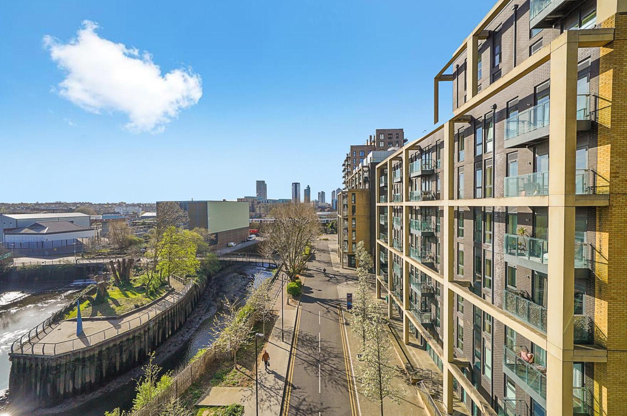 Appartement Stunning Flat With Large Balcony Overlooking River By Cto Serviced Londres