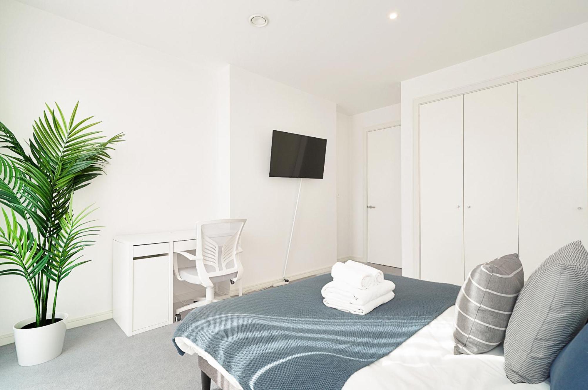 Appartement Stunning Flat With Large Balcony Overlooking River By Cto Serviced
