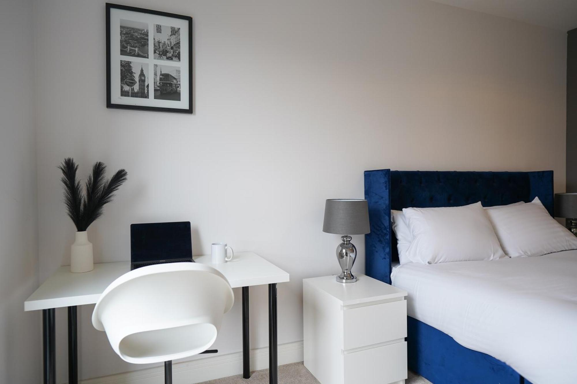 Serenity By The Water: 3 Bed 3 Bath West - Parking Appartement Londres