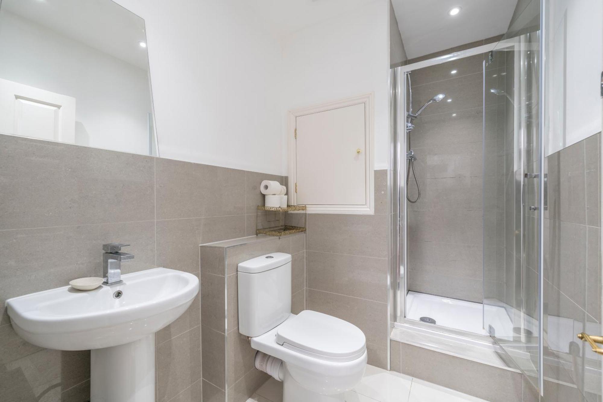 Appartement Larger Groups Close To O2 Arena Excel Canary Wharf With Wifi And Parking Within Mins Walk To Drl & Jubilee Line *