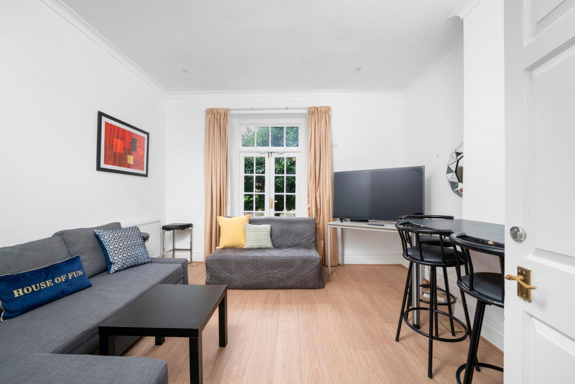 Appartement Larger Groups Close To O2 Arena Excel Canary Wharf With Wifi And Parking Within Mins Walk To Drl & Jubilee Line *
