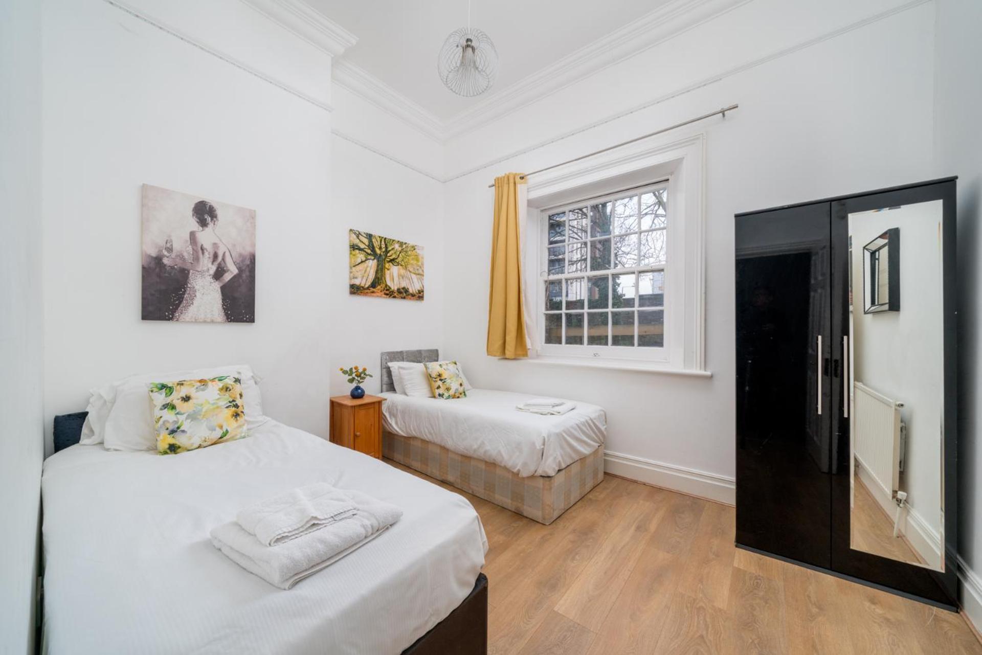 Larger Groups Close To O2 Arena Excel Canary Wharf With Wifi And Parking Within Mins Walk To Drl & Jubilee Line Appartement Londres