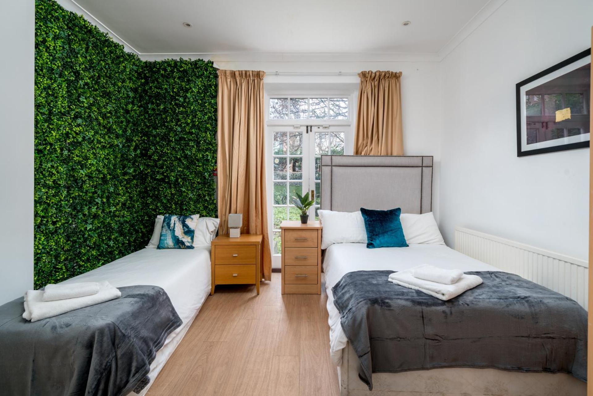 Larger Groups Close To O2 Arena Excel Canary Wharf With Wifi And Parking Within Mins Walk To Drl & Jubilee Line Appartement *