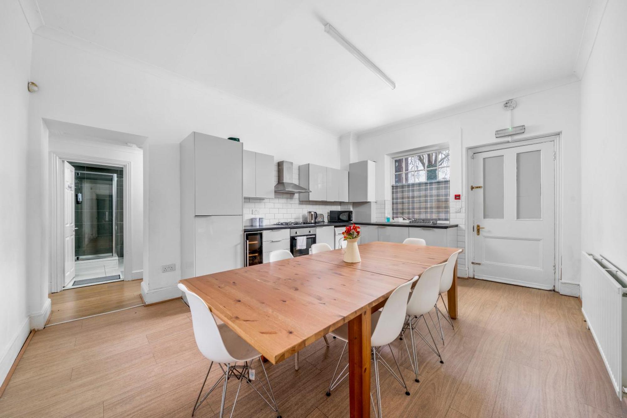 Larger Groups Close To O2 Arena Excel Canary Wharf With Wifi And Parking Within Mins Walk To Drl & Jubilee Line Londres