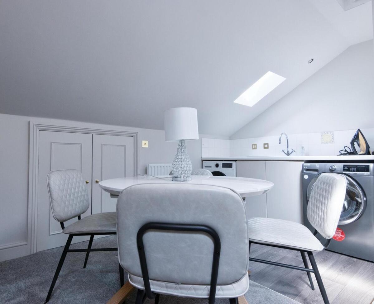 3 Bedroom Luxury In Eaton Square Appartement Londres