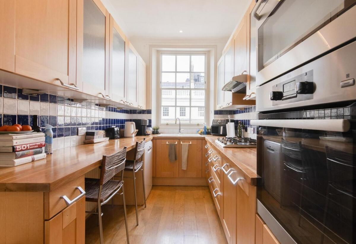 3 Bedroom Luxury In Eaton Square