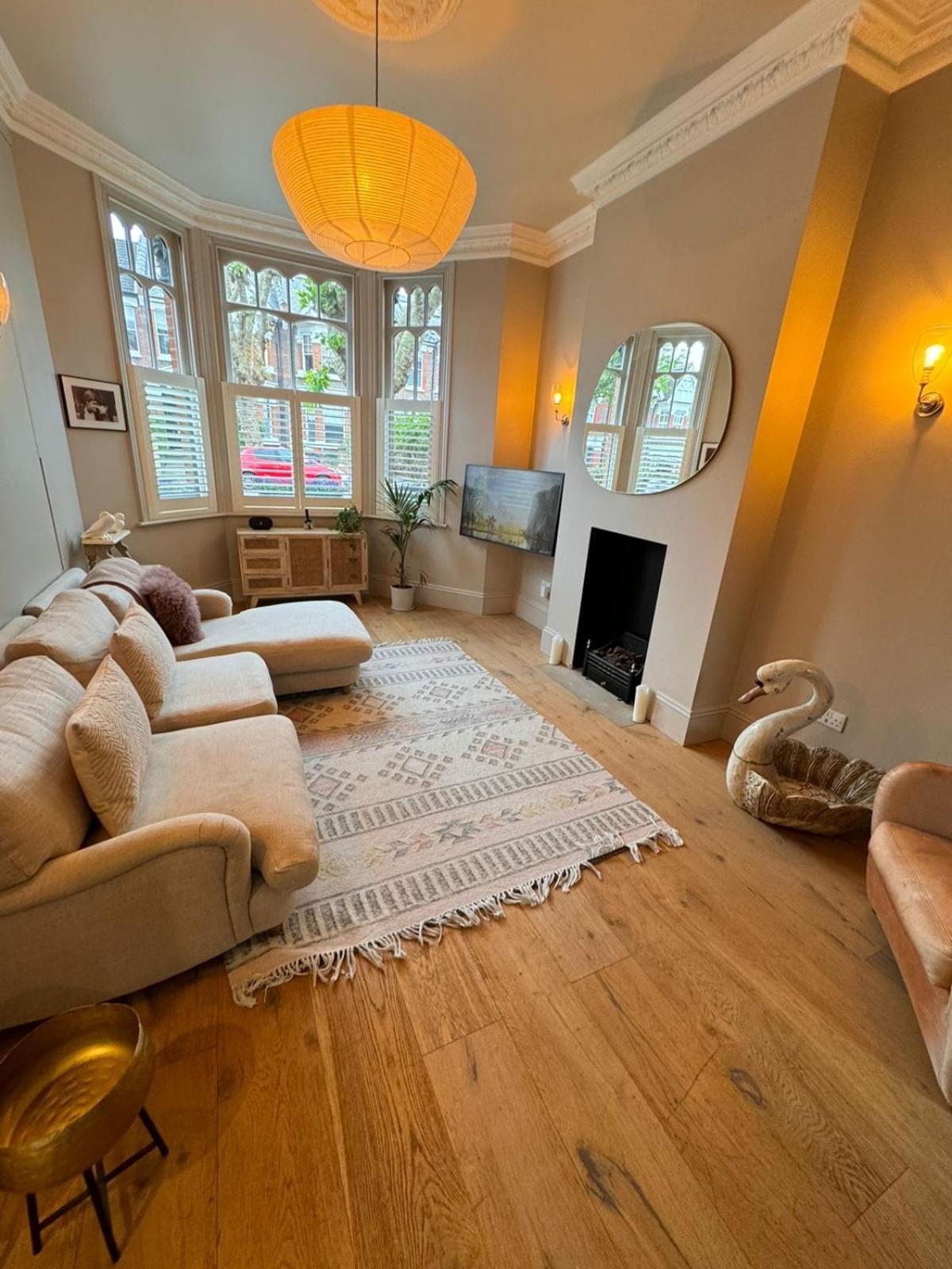 Hébergement de vacances Stunning 5-bedroom House In The Heart Of *