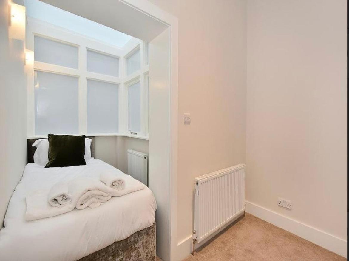 Modern 3 Bedrooms Flat In South Kensington Appartement