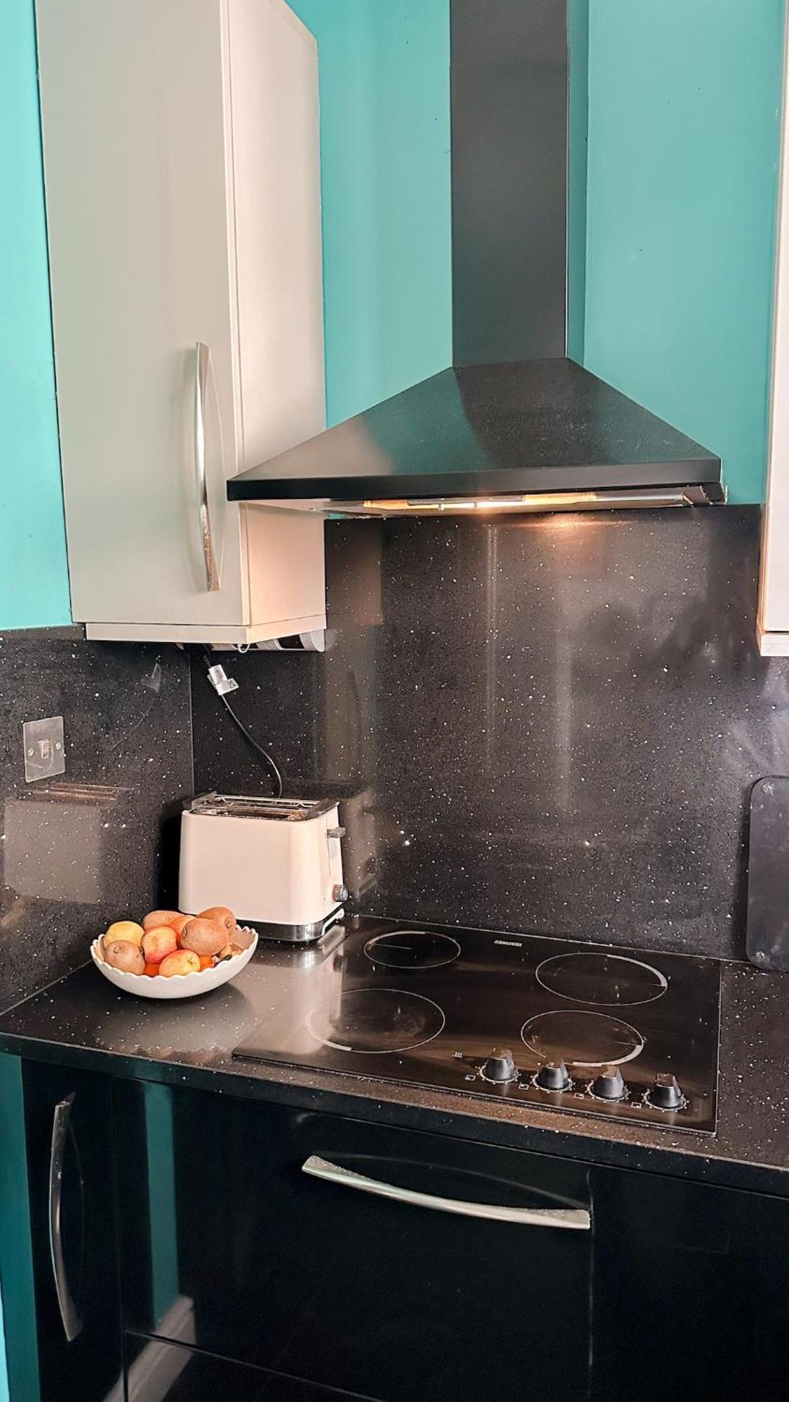 Spacious Duplex Flat - Near Regents Park And Tube