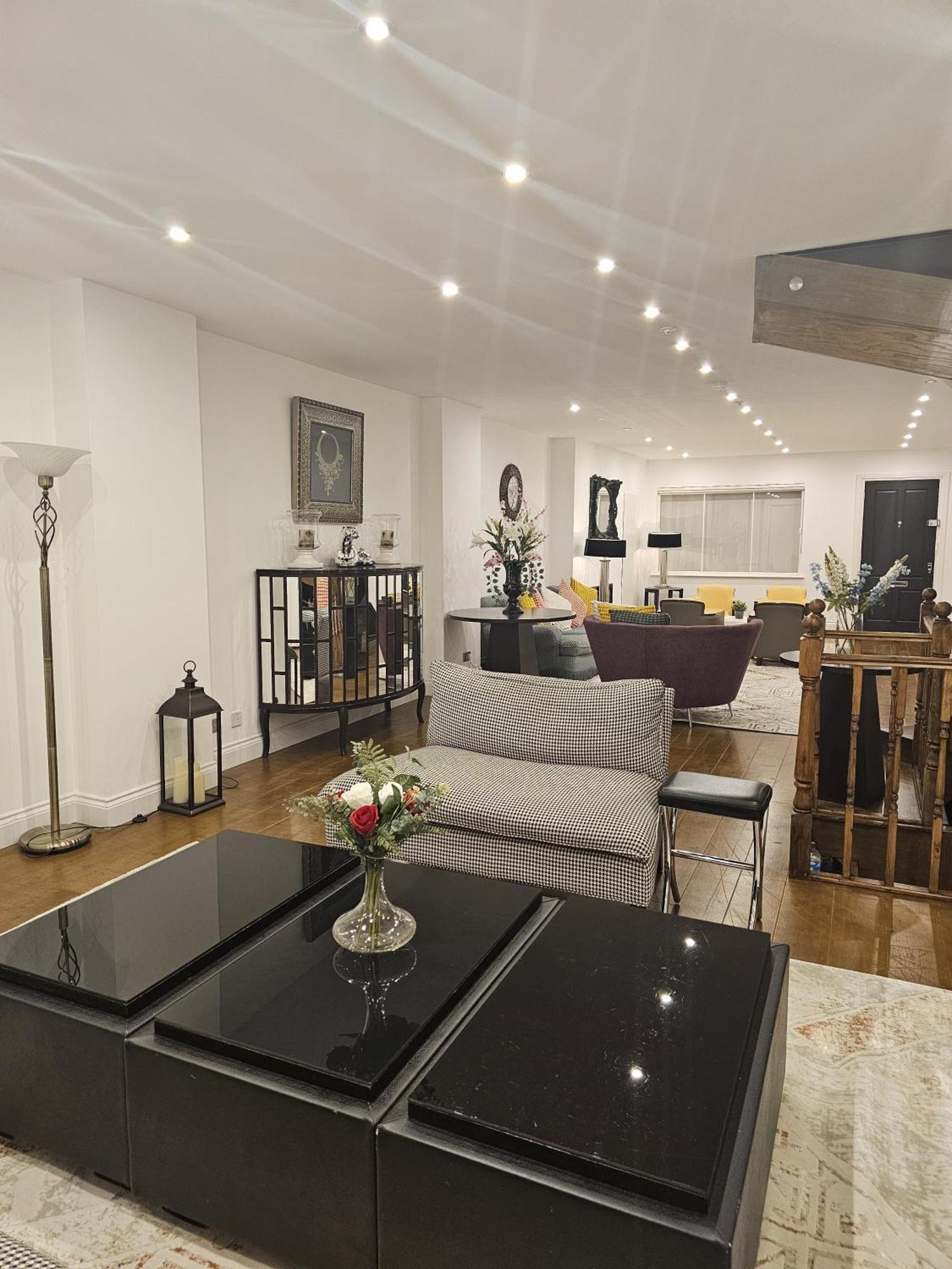 Care London- Elegant & Central, Sloane Avenue, Chelsea Hébergement de vacances *