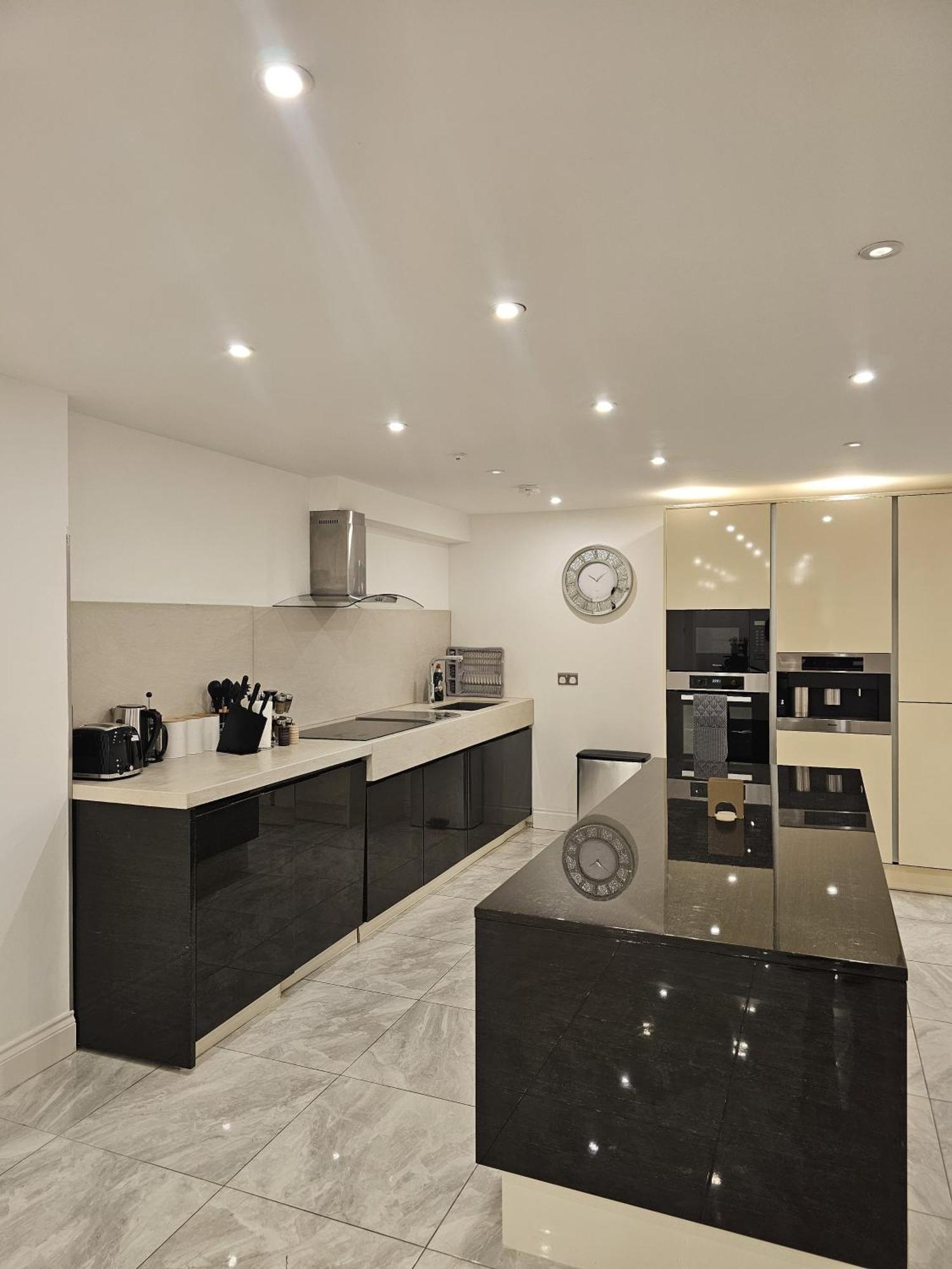Care London- Elegant & Central, Sloane Avenue, Chelsea Hébergement de vacances Londres