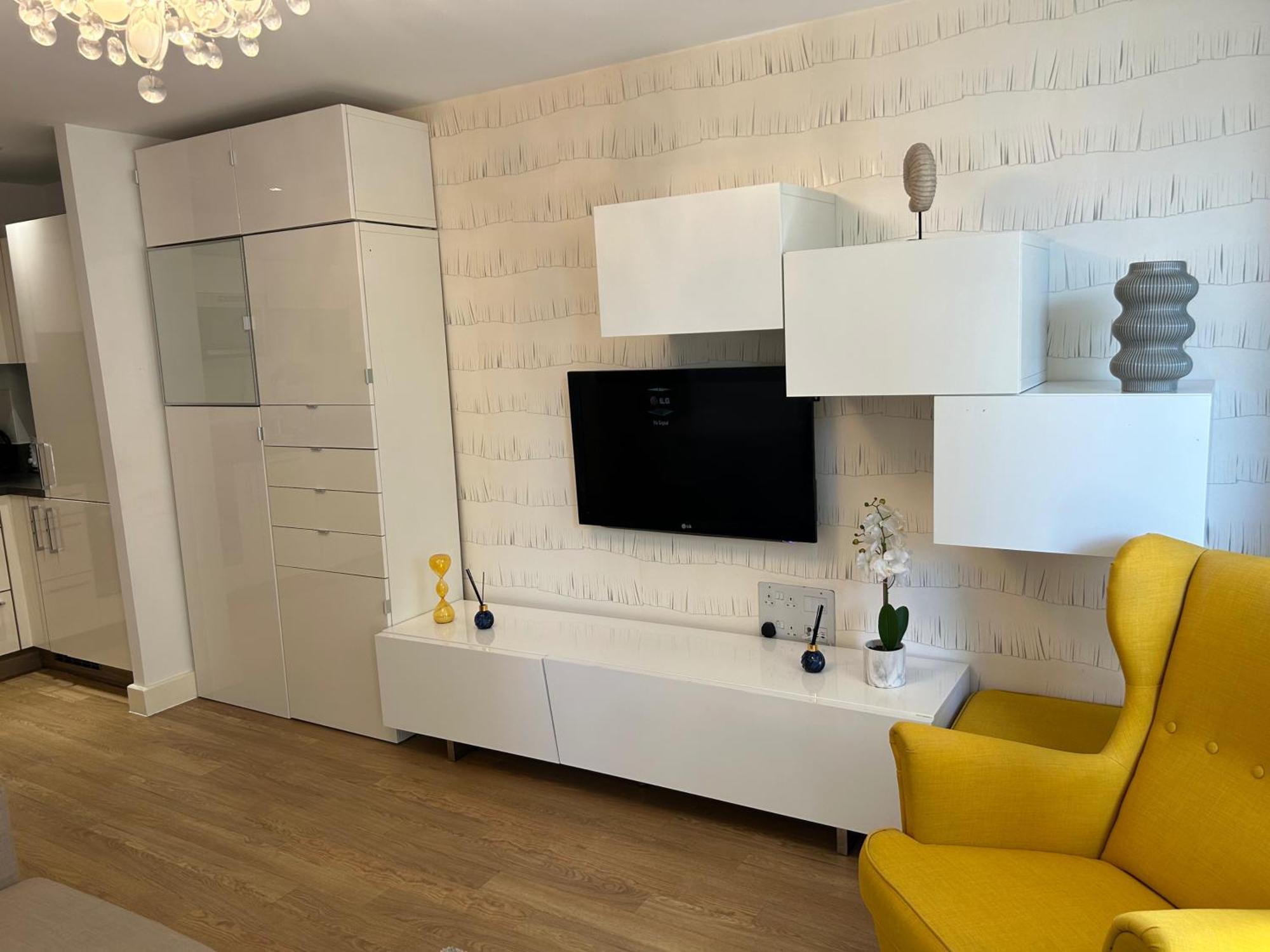 1-Bed Apt Sleeps 4 Central To Shops & Transport Appartement Londres