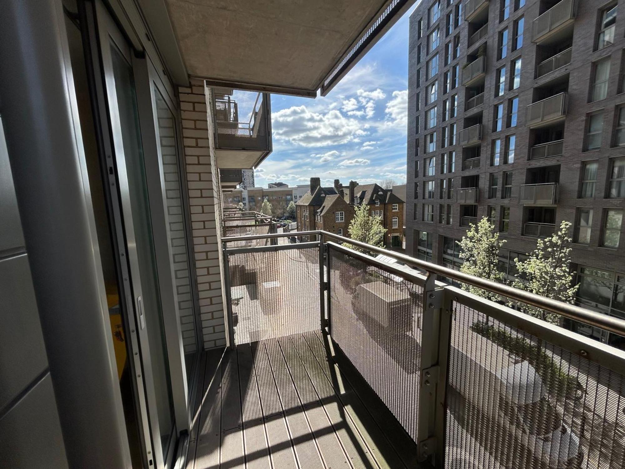 1-Bed Apt Sleeps 4 Central To Shops & Transport Appartement *
