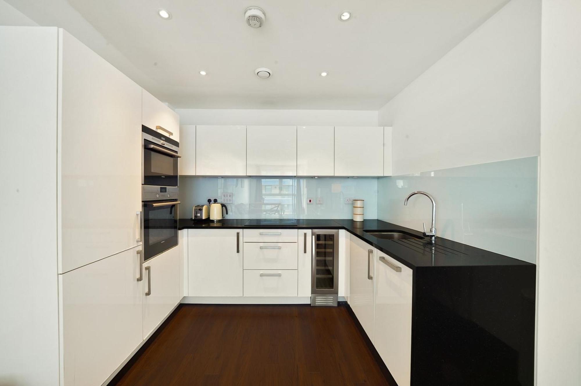 Modern 2-bedroom Flat Near Emirates Stadium -