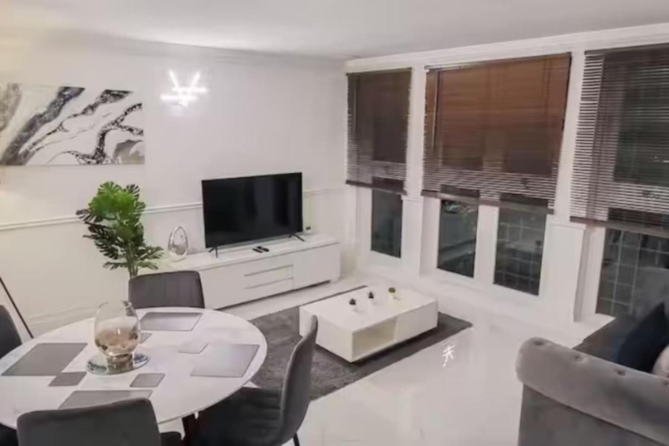Spacious 2-bedroom In Canary Wharf Londres