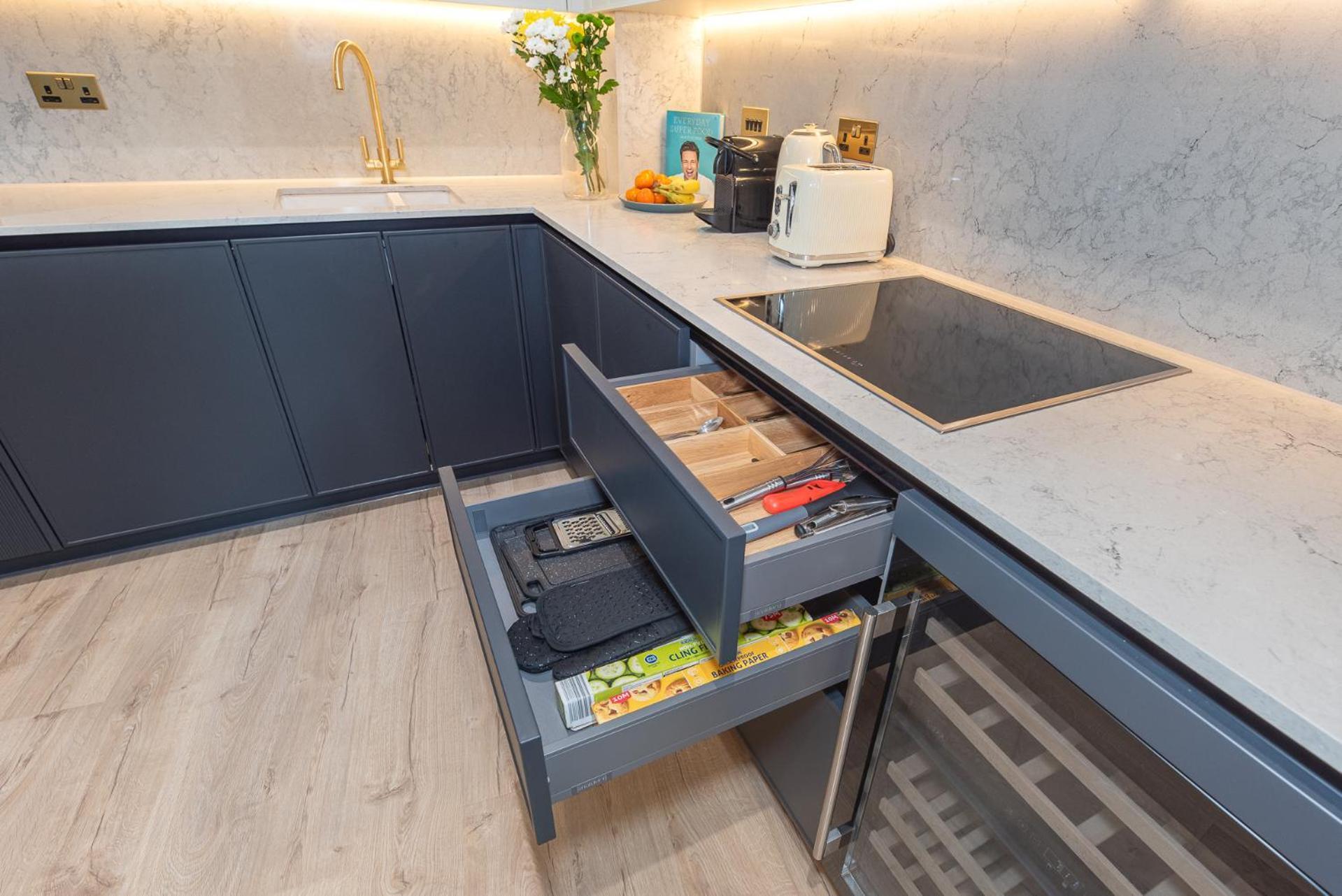 Premium 2-Bedroom Flat With Lift & Private Balcony In Farringdon, London * Londres