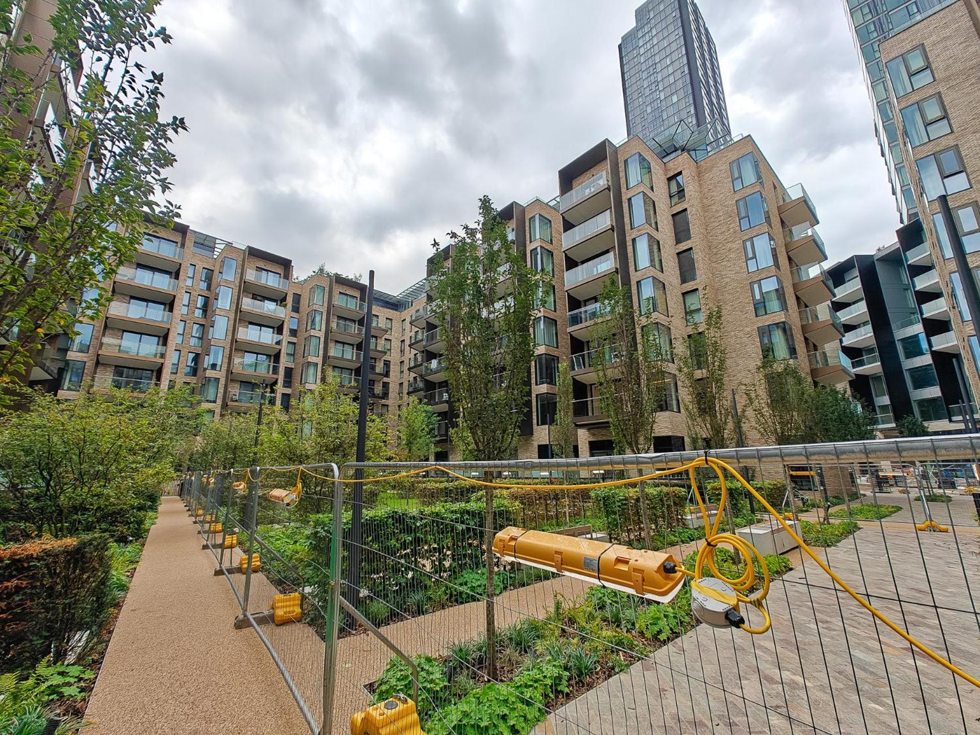 Premium 2-Bedroom Flat With Lift & Private Balcony In Farringdon, London * Londres