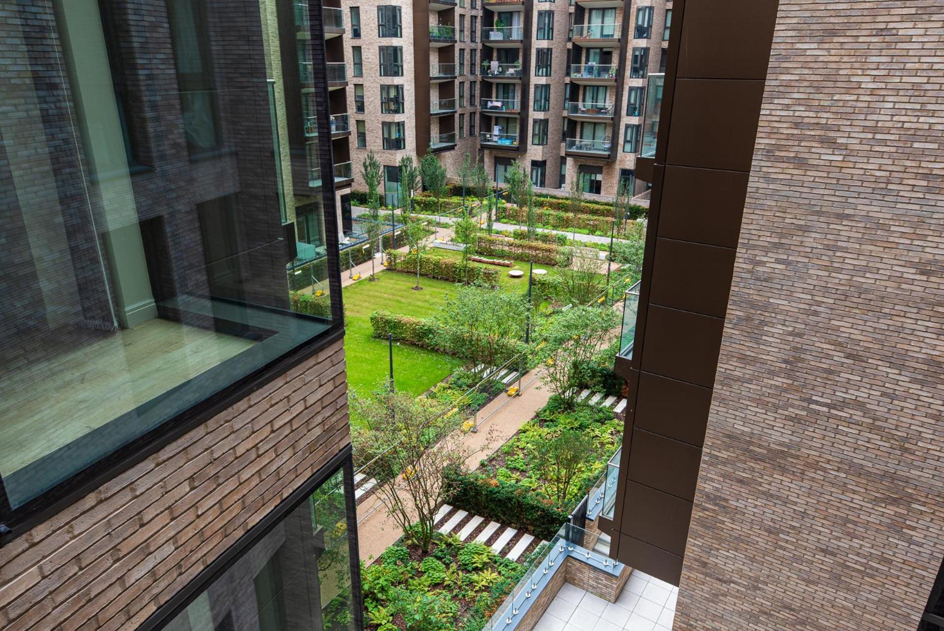 Premium 2-Bedroom Flat With Lift & Private Balcony In Farringdon, London * Londres