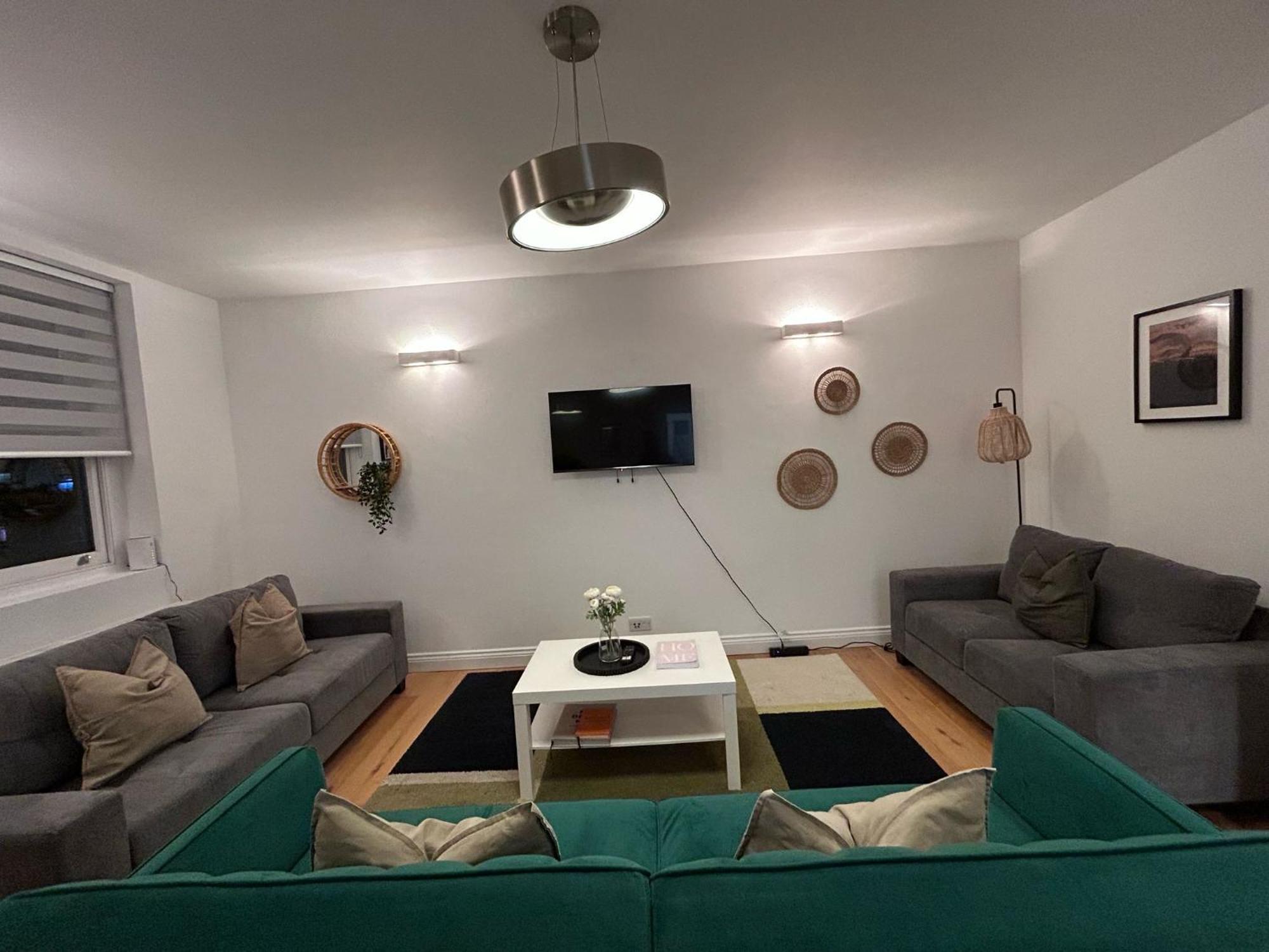 Apartment Two Bed By Livestay Short Lets & Serviced Near Oxford Circus London