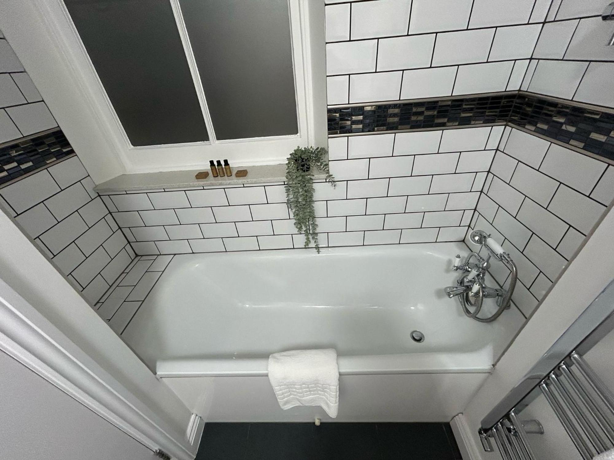 Apartment Two Bed By Livestay Short Lets & Serviced Near Oxford Circus London