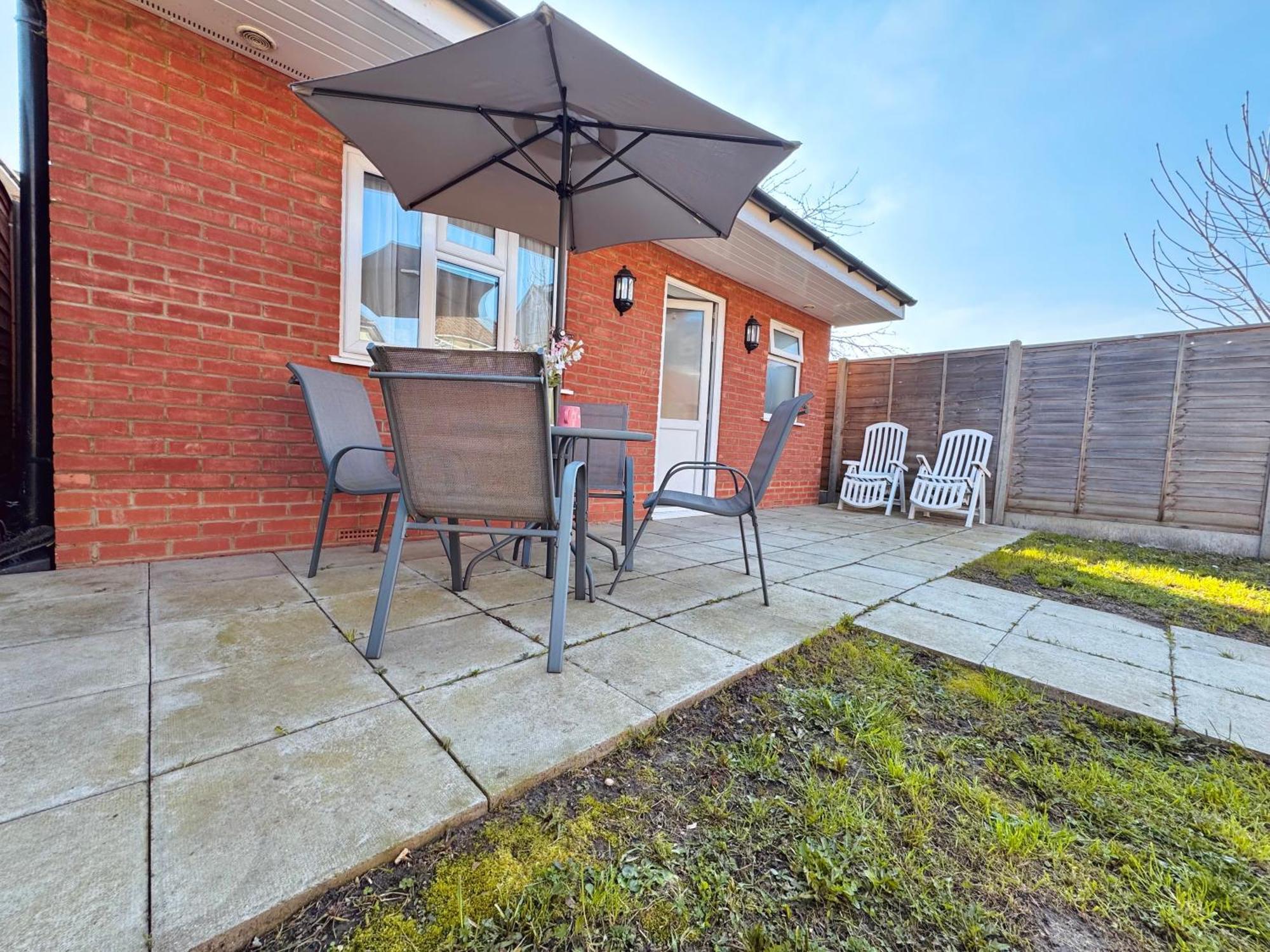 Garden 1-bed Flat 30min To Downtown & Free Parking Londres