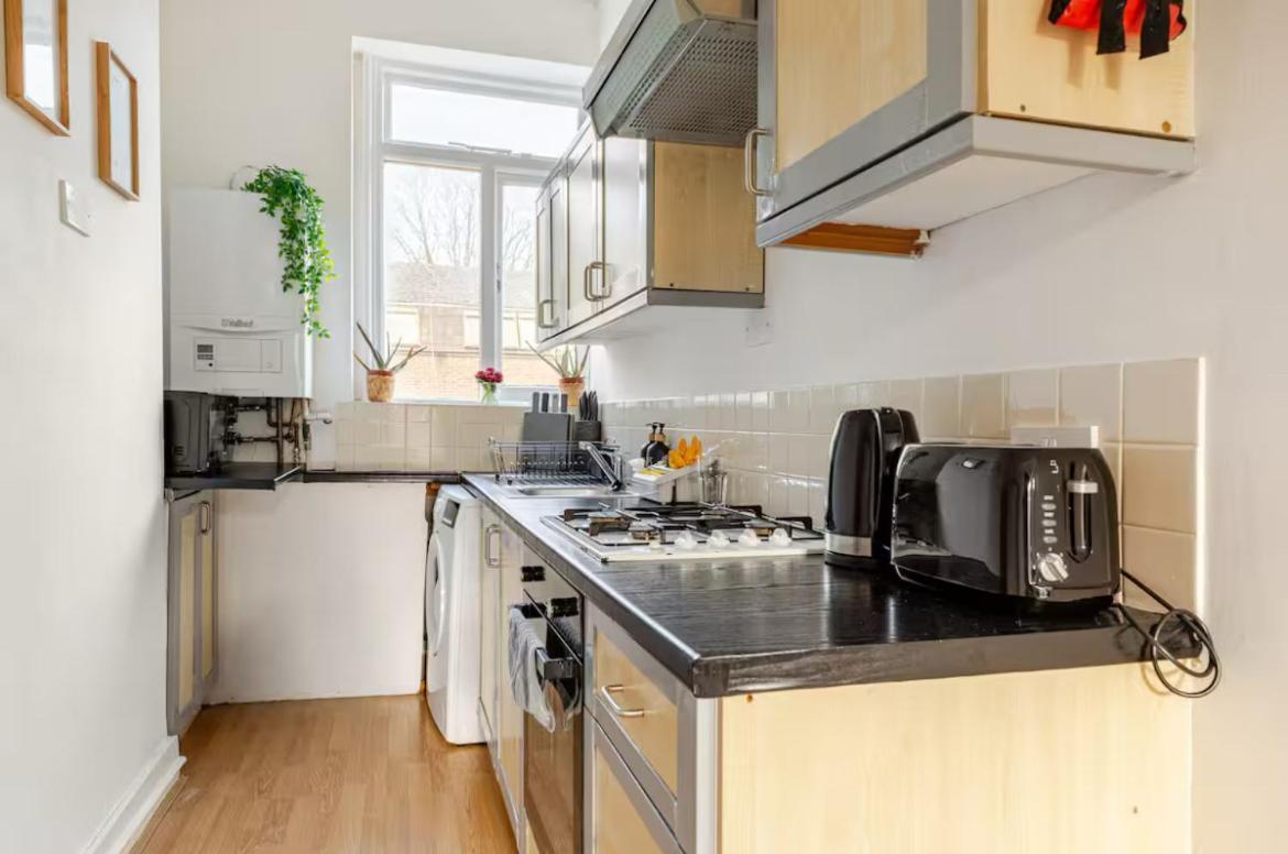 Appartement - 10 Percent Reduced From Restaurant Bill