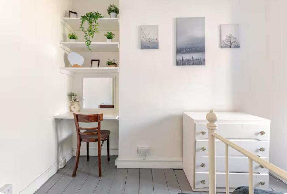 - 10 Percent Reduced From Restaurant Bill Appartement *