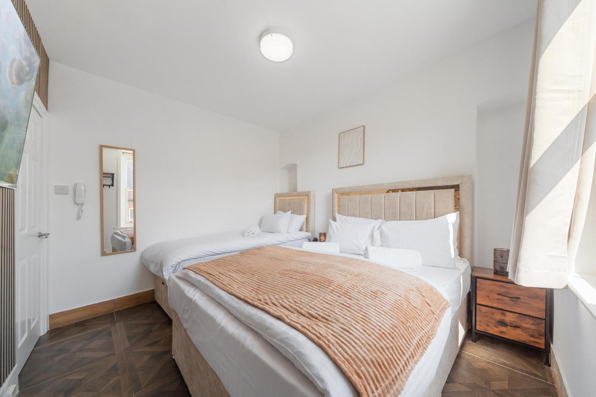 Apartment Stylish In The Heart Of Soho Your West End Escape! Gsg London