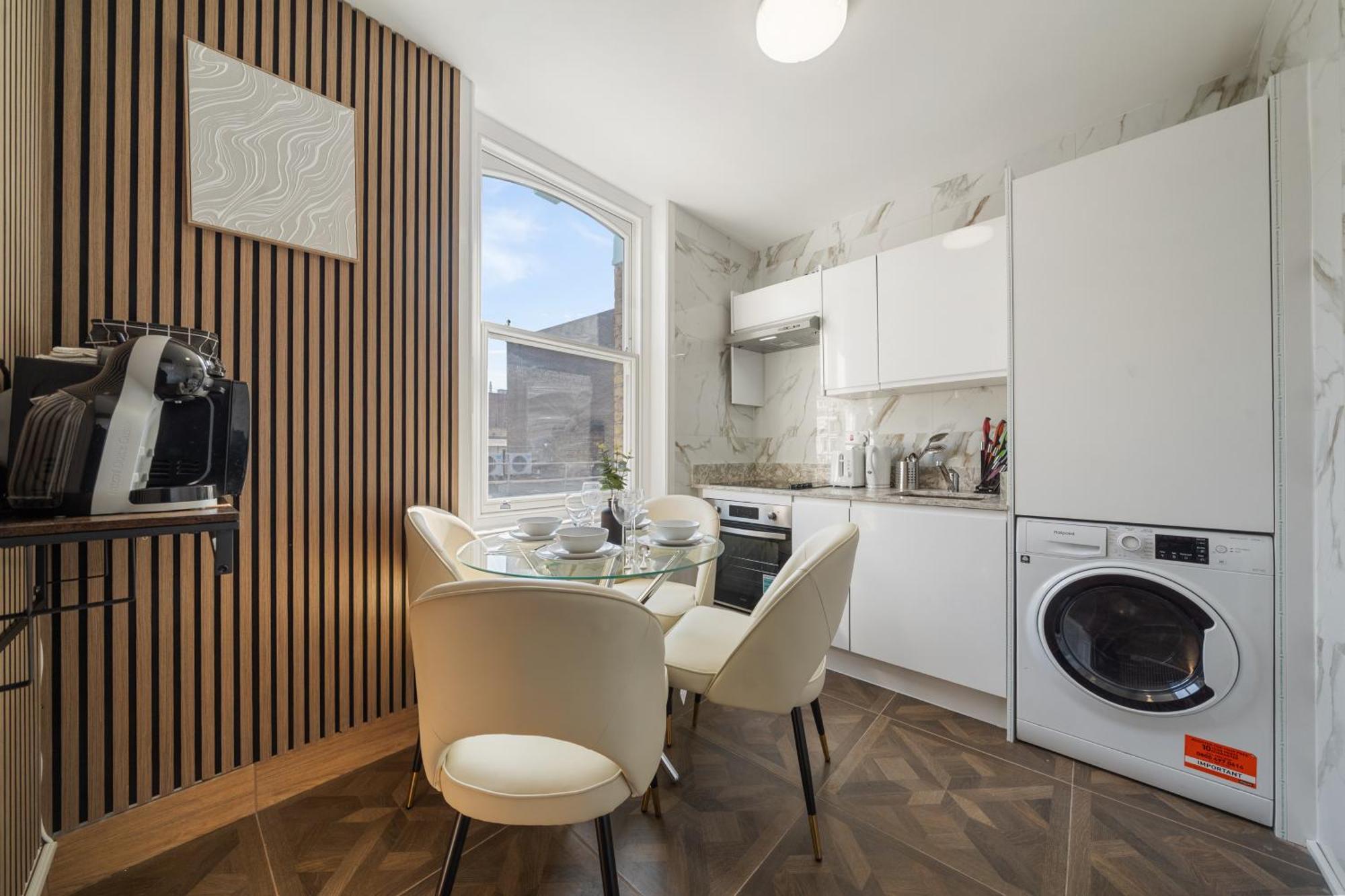 Stylish In The Heart Of Soho Your West End Escape! Gsg Apartment London
