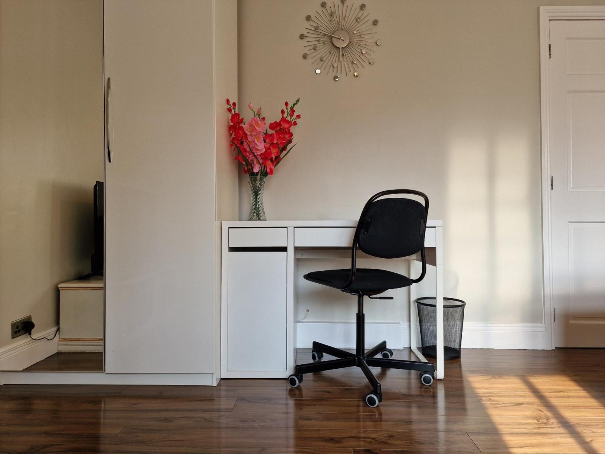 Appartement 2 Bed Close To *