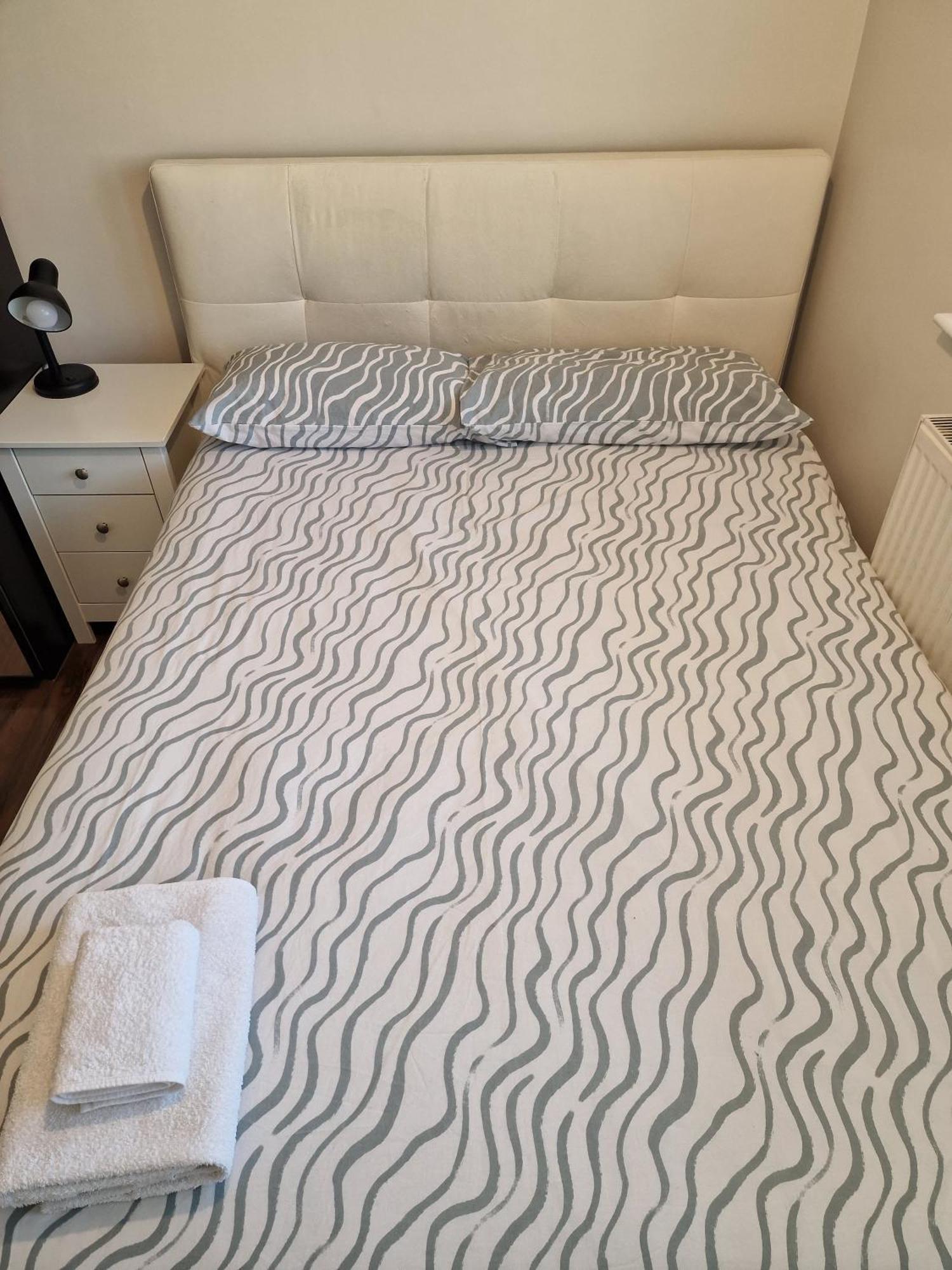 2 Bed Close To Apartamento *