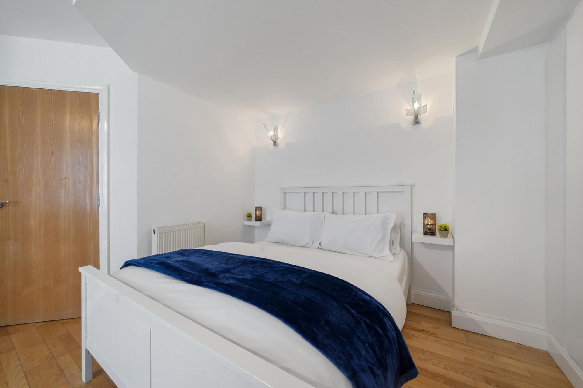 Stylish And Modern In Vibrant Soho Unbeatable Location Wdg * Londres