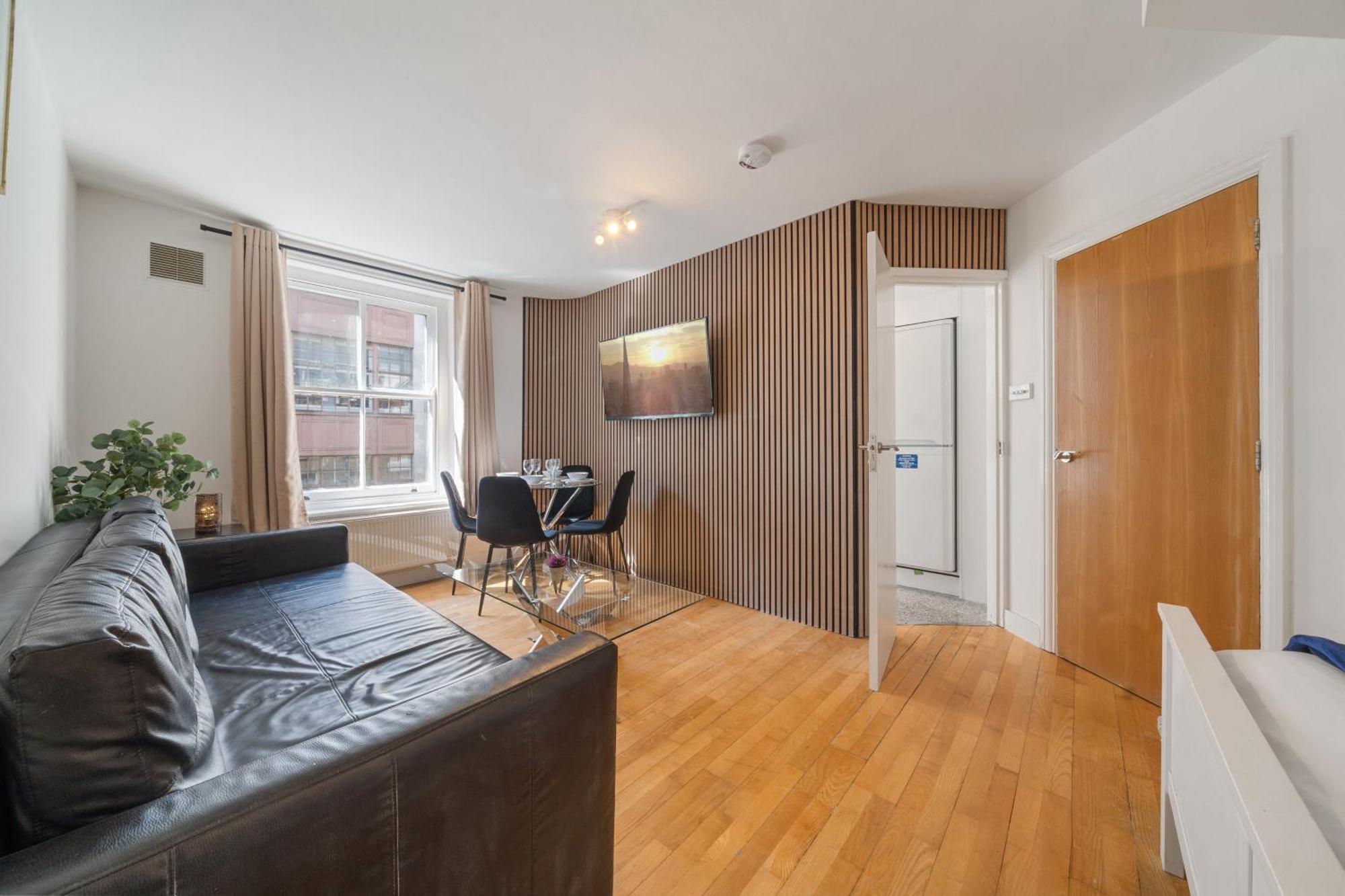 Stylish And Modern In Vibrant Soho Unbeatable Location Wdg * Londres