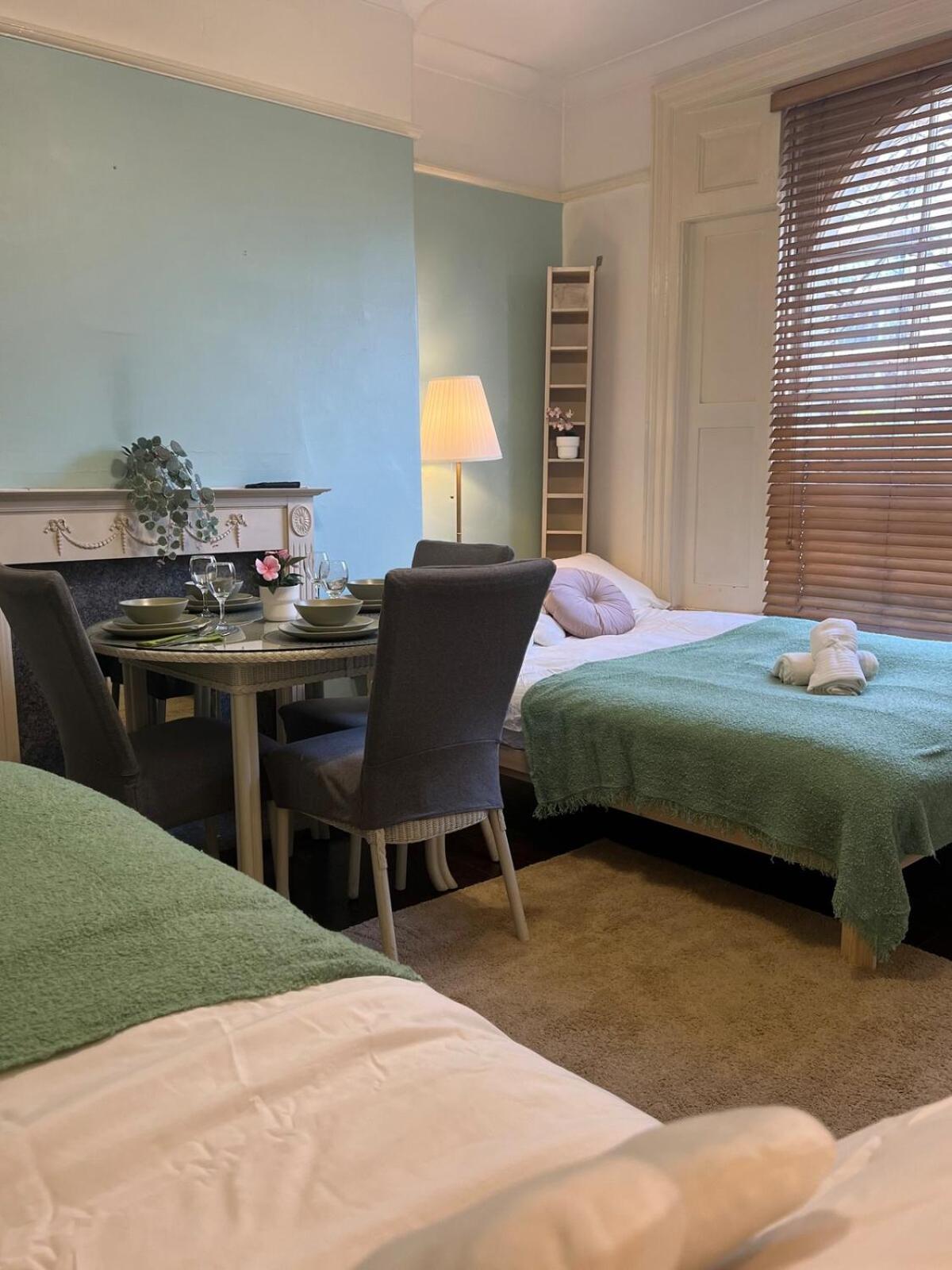 Lovely Entire In Kings Cross St Pancras * Londres