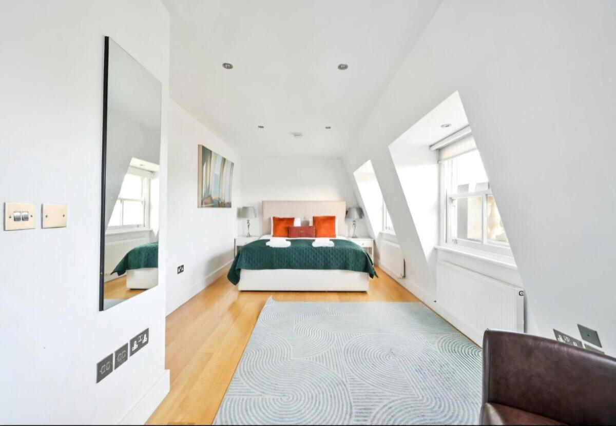 3 Bedrooms Penthouse In Queen's Gate Apartamento