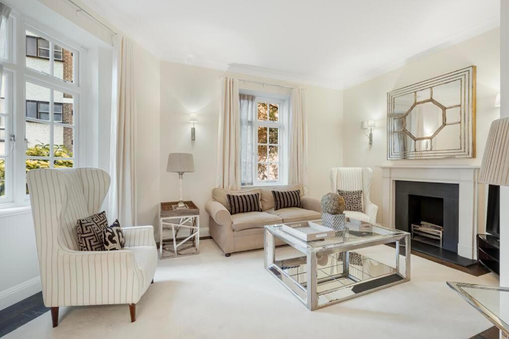 Spacious And Private By Royal Palace