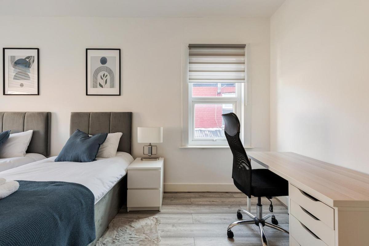 Apartamento Modern 4 Bedroom House In Woodgreen Londres
