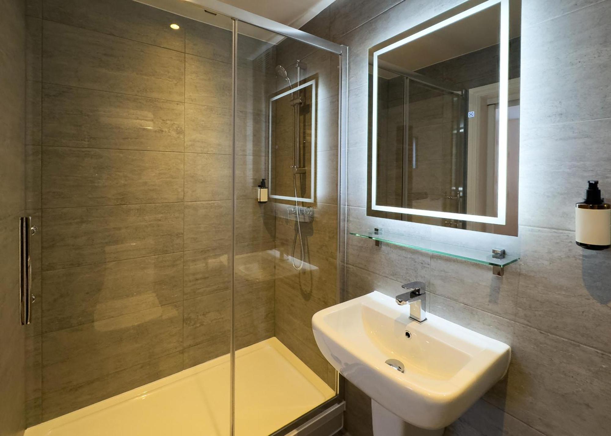 Berjaya Eden Park Hotel Londres
