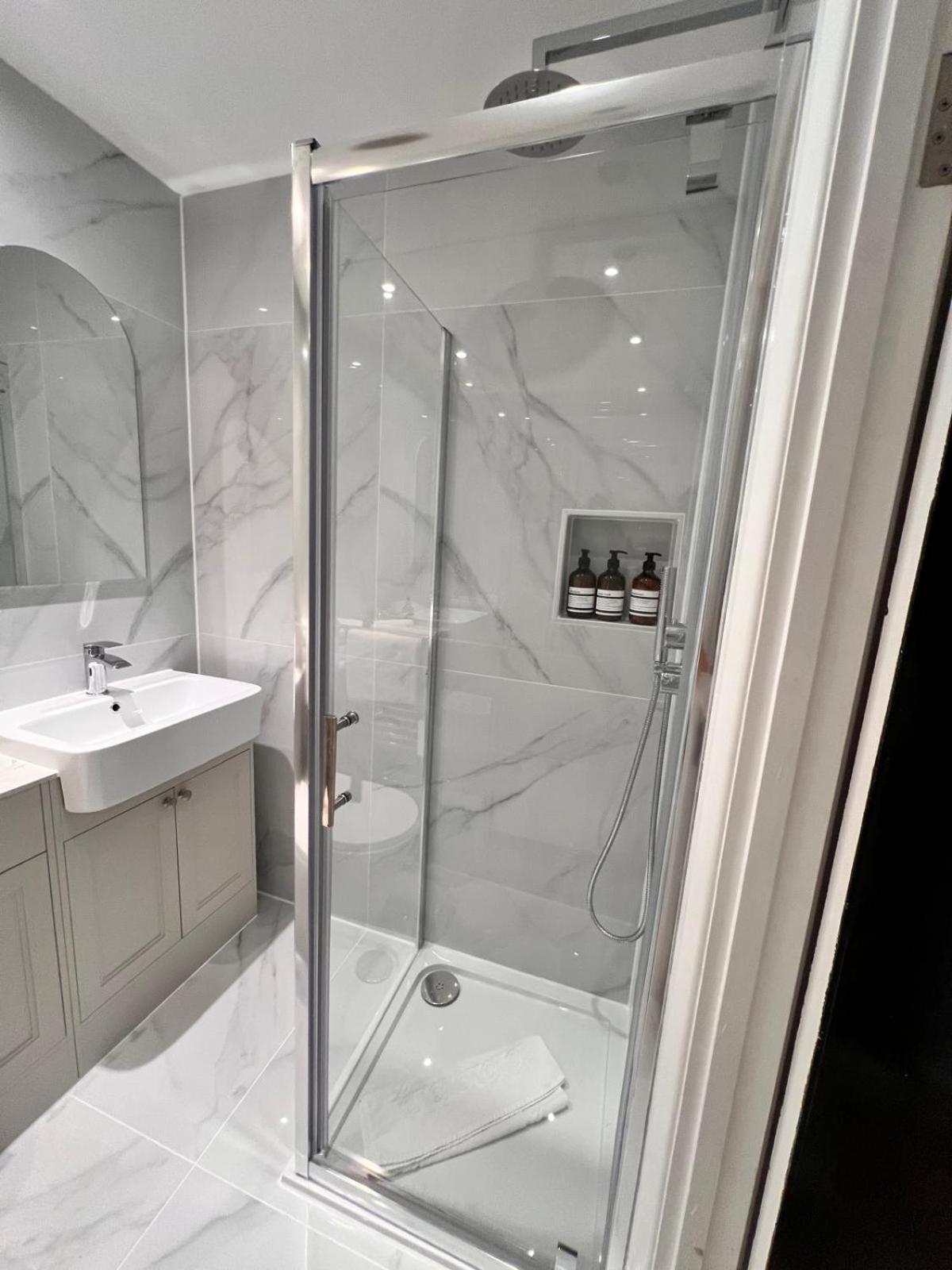 Elegant 1 Bedroom Flat Near Harrods Appartement *