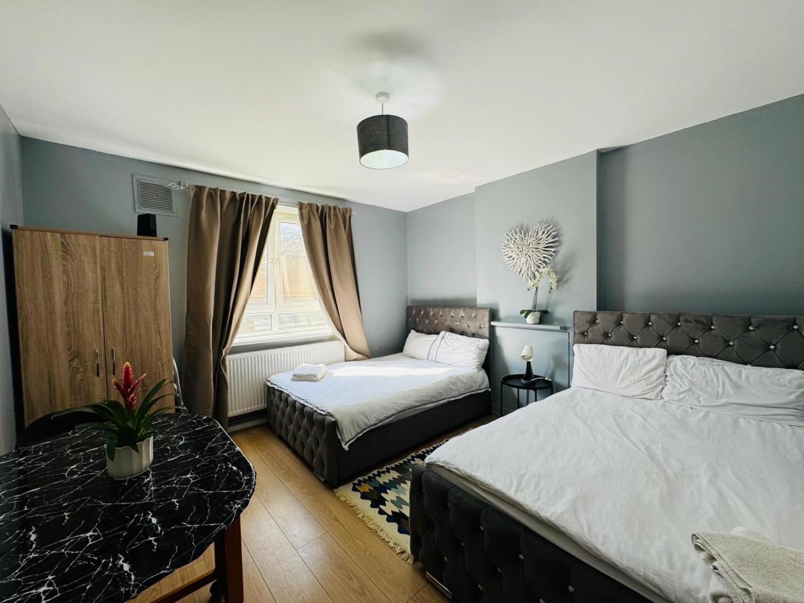1 Bedroom Flat In Whitechapel, Apartamento Londres