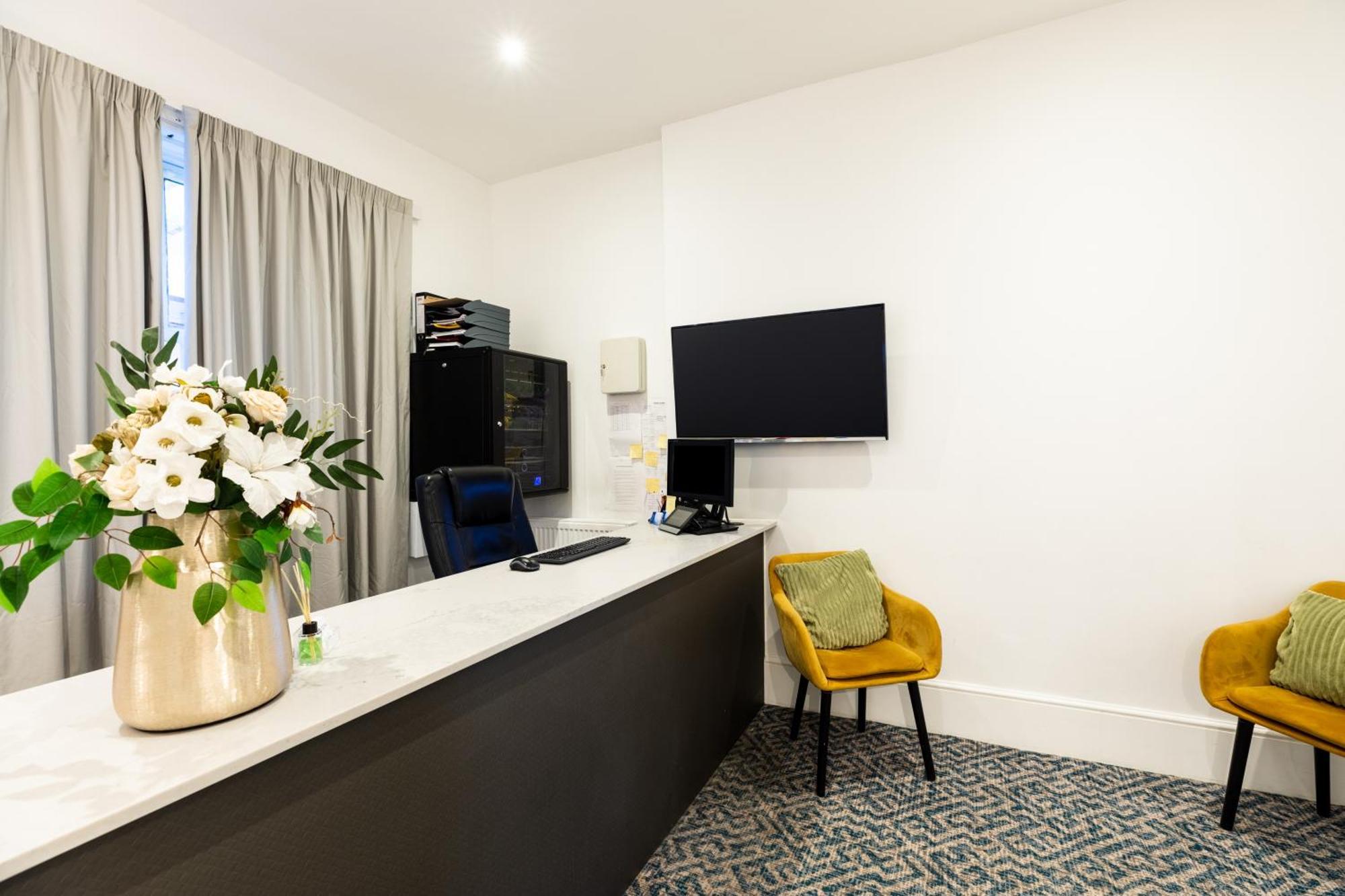 Hotel The Chapter - The J Hyde Park 3*