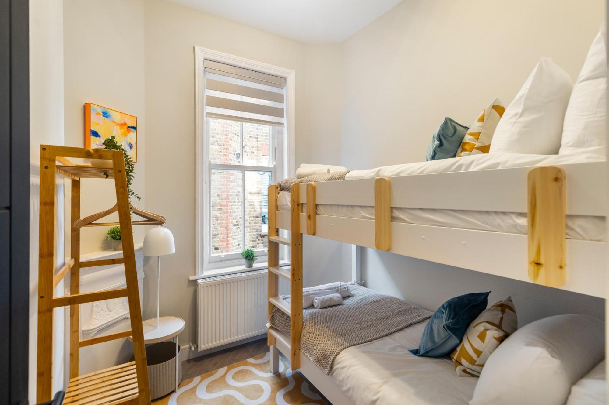 Luxury 3 Bedroom Flat 5 Min Walk To Maida Vale Tube Station * Londres