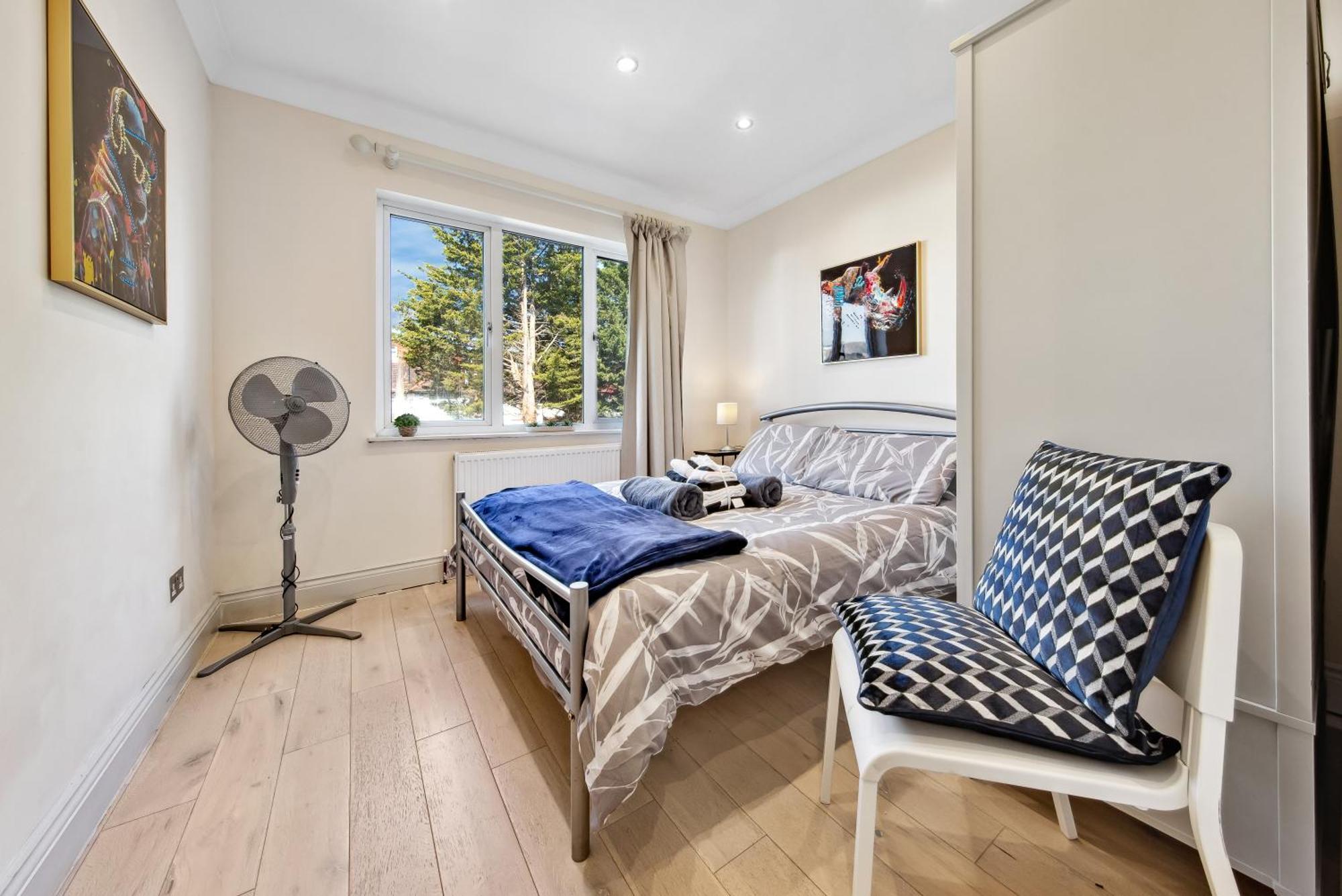 Appartement Stylish 4 Bed 2 Bath Nw