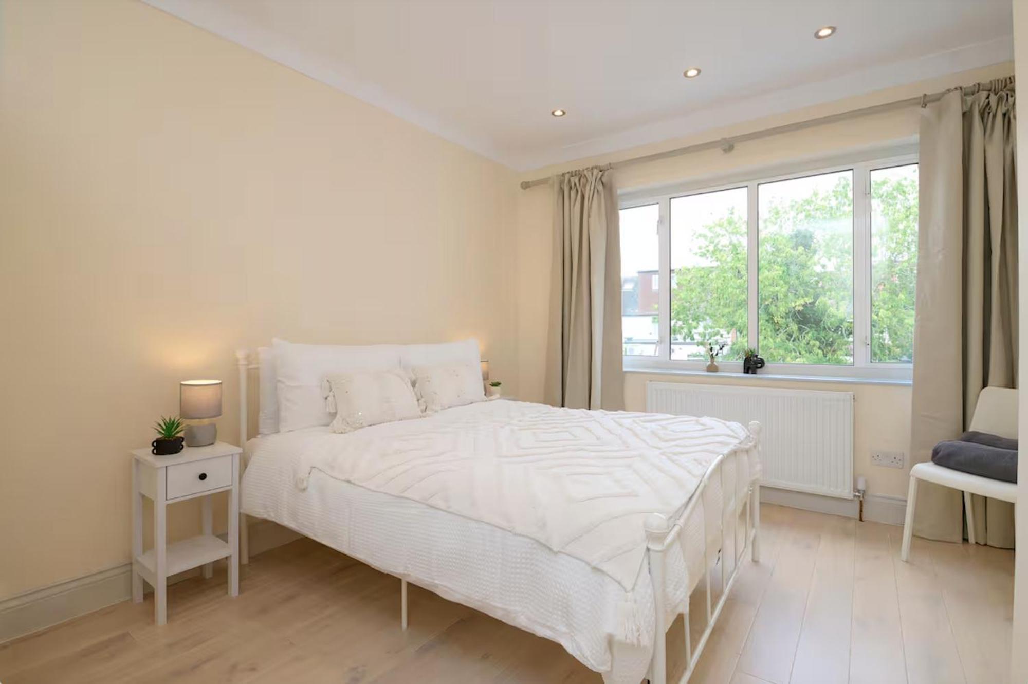 Stylish 4 Bed 2 Bath Nw Londres
