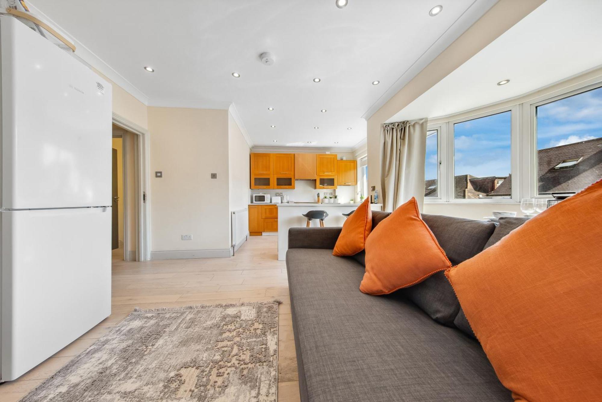 Stylish 4 Bed 2 Bath Nw Londres