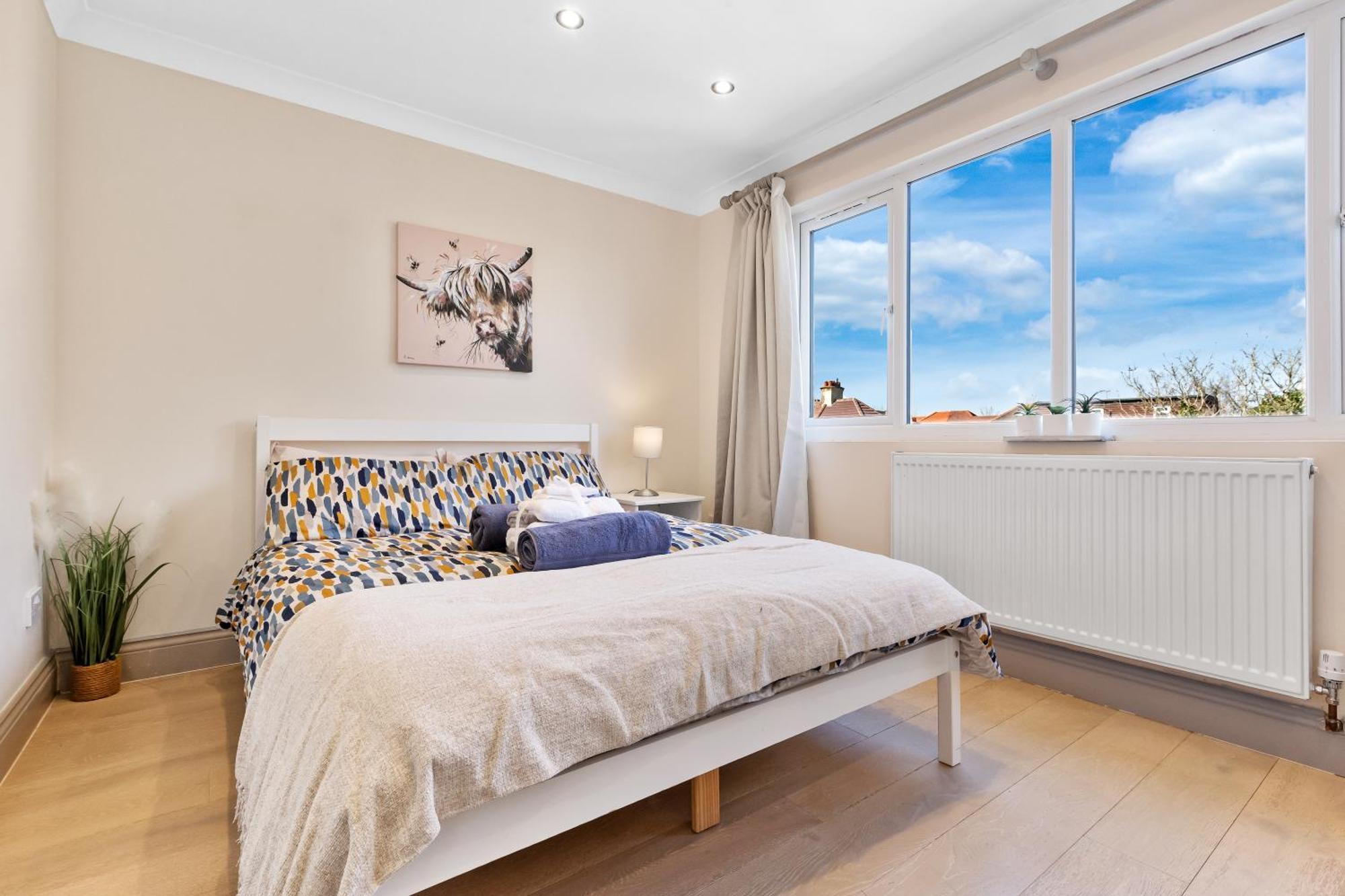 Stylish 4 Bed 2 Bath Nw Appartement *