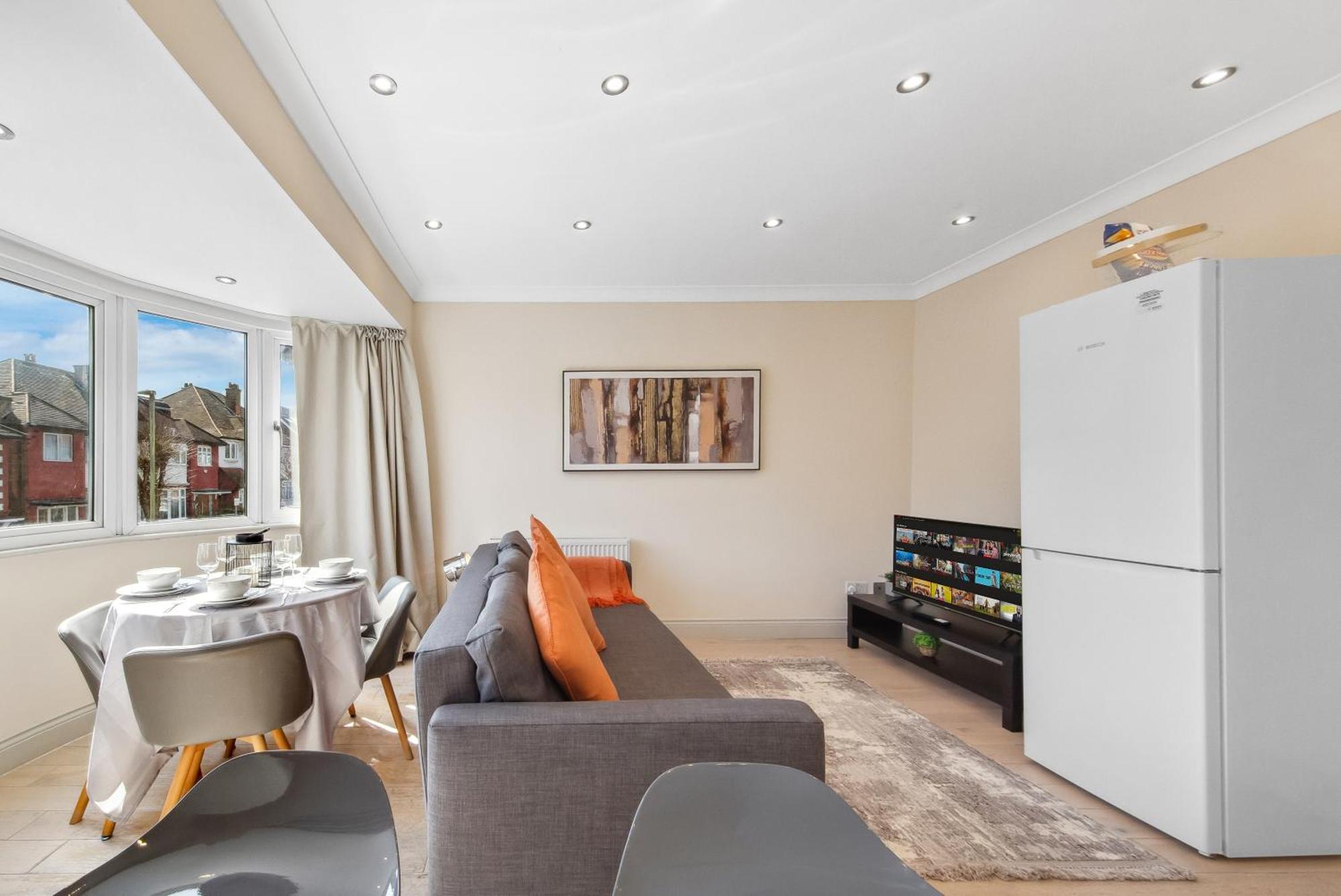 Apartamento Stylish 4 Bed 2 Bath Nw