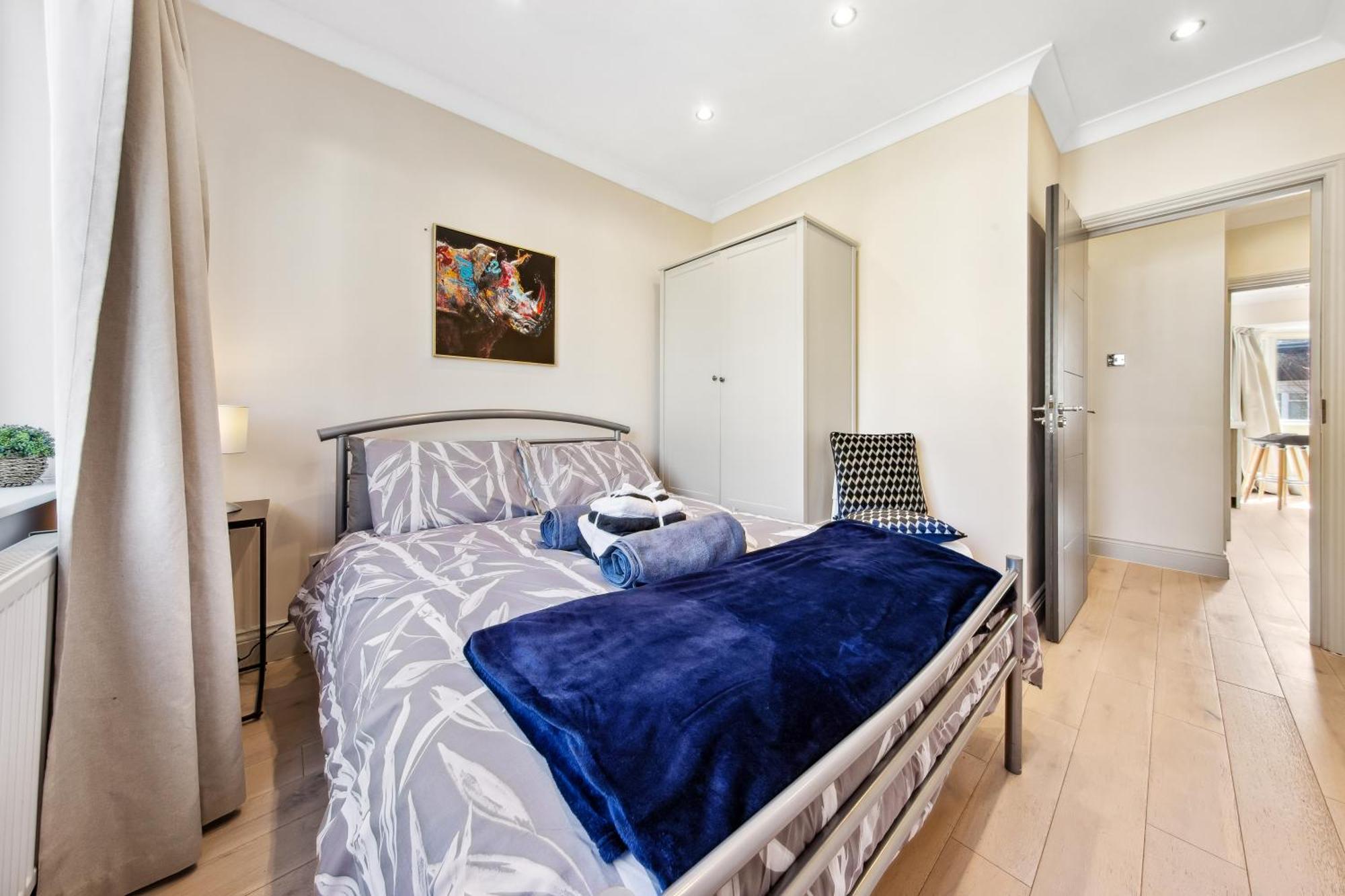 Appartement Stylish 4 Bed 2 Bath Nw